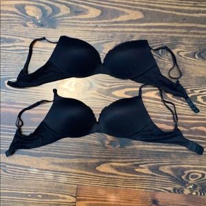 Victoria’s Secret Wireless plunge push up bra
